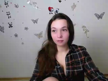 Vikki_M  19-12-2021 deepthoat Female